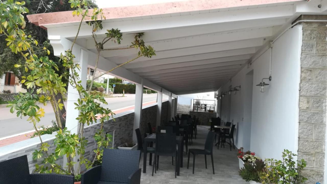 Hotel Da Patrizia Santa Teresa Gallura Exterior foto
